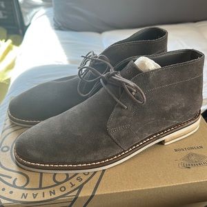 Grey Suede Men’s Size 7 Clarks
